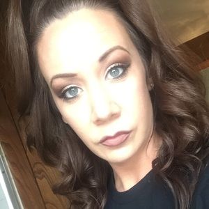 Meet your Posher, Kenna